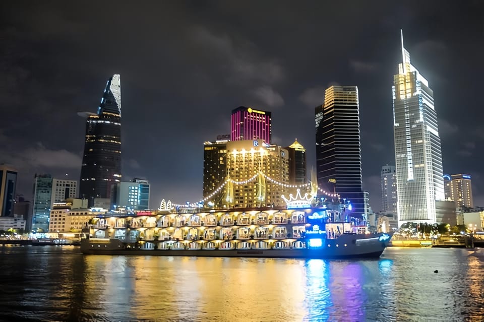 Saigon Dinner On Cruise Tour With Private Table - The River Ride: City Lights, Music, and the Pace of the Cruise