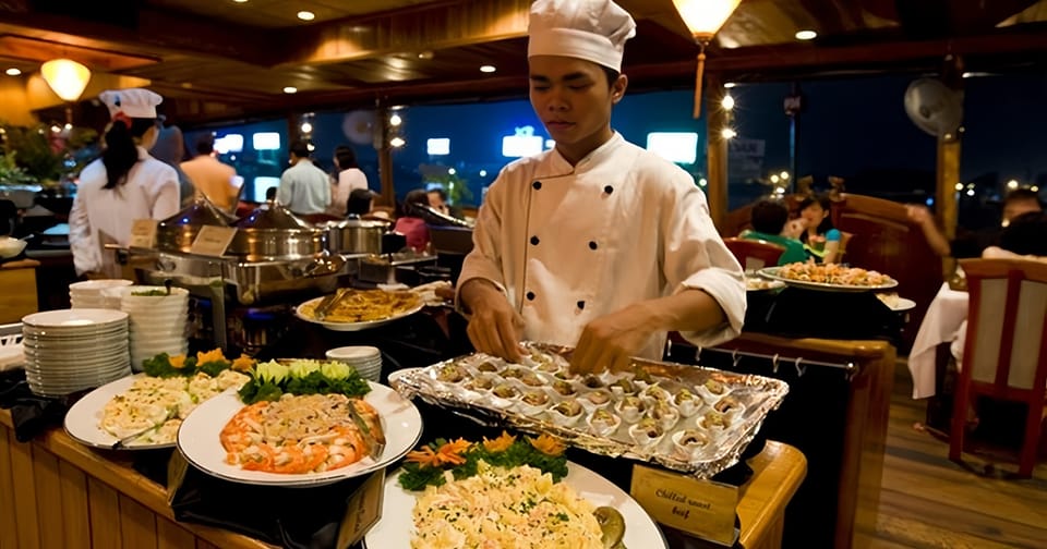 Saigon Dinner On Cruise Tour With Private Table - Guide Languages and Communication: Choosing the Right Night Host