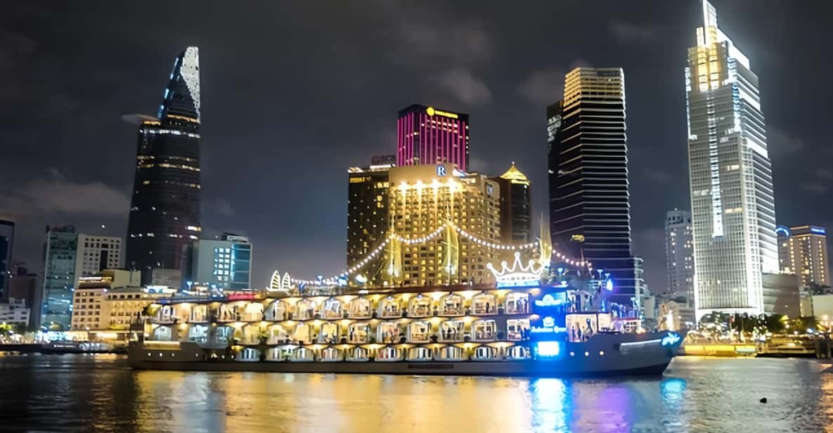 Saigon Dinner On Cruise Tour With Private Table - Sunset Photos by the Boats: Why This Stop Is Worth It