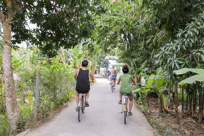 Small-group Mekong Floating Market Day Trip from Ho Chi Minh City - What you eat and drink: snake wine, elephant-ear fish, and the included set menu