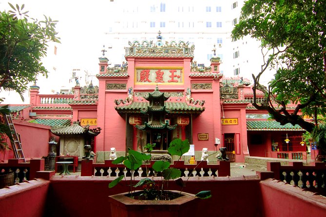Small-group Saigon City Tour: 4-Hour Must-see Iconic Landmarks - Ben Thanh Market: Everyday Saigon and Your One Hour to Wander