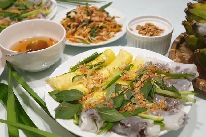 Top-rated Home Cooking Class with a River View AC Kitchen - Price and value: is $41.55 a good deal?