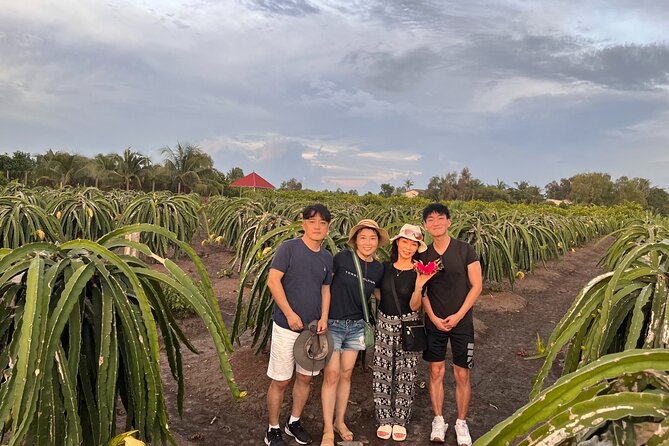 VIP Mekong Delta Adventure Cycling & Kayaking - Private Day Trip - Guides Who Actually Shape the Day: Tin Tin and Chow