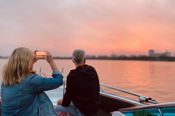 VIP Tour in Saigon: Romantic Sunset Cocktail by SpeedBoat - Getting to the boat: Bach Dang pier logistics that actually make sense