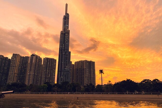 VIP Tour in Saigon: Romantic Sunset Cocktail by SpeedBoat - Weather and timing: how to pack so sunset stays comfortable